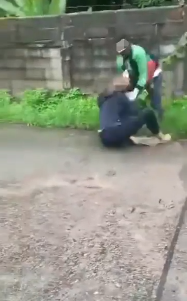 ทำร้ายผู้หญิง