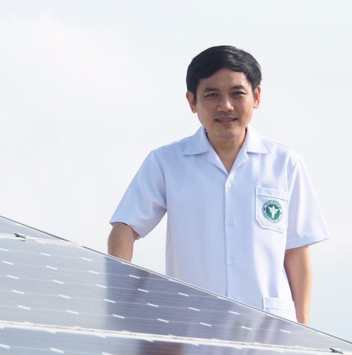 นพ.สุภัทร 