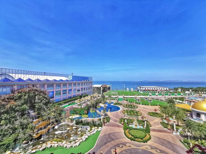 ทุบบ้านสุขาวดี