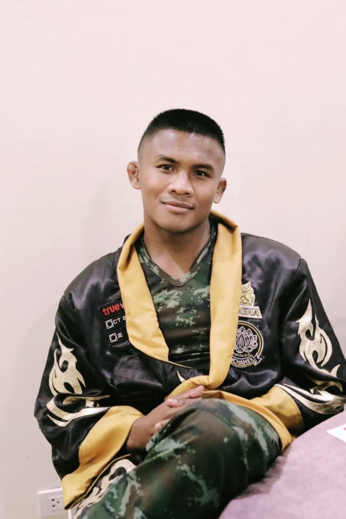 บัวขาว บัญชาเมฆ