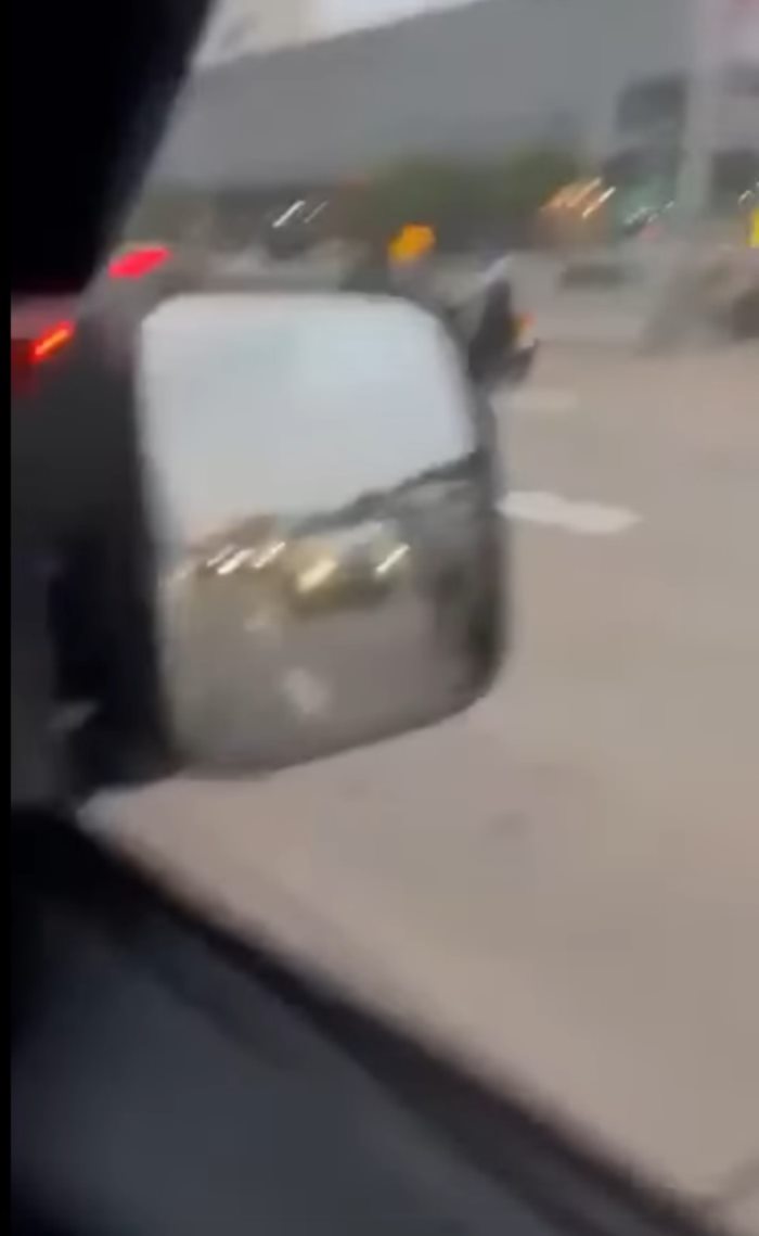 ไล่แทงรถ