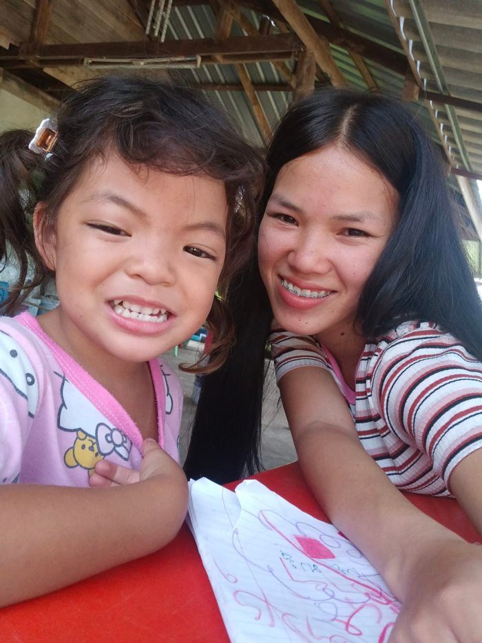 กราบแม่