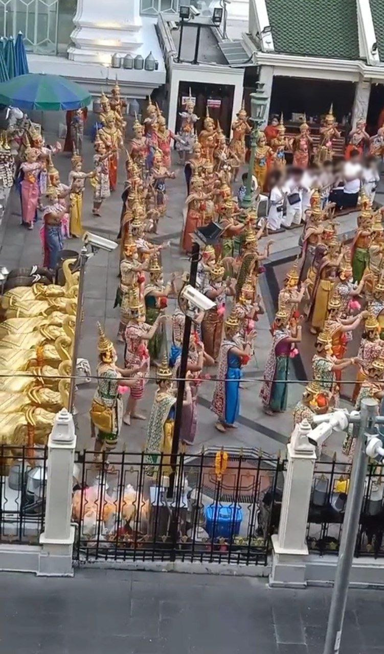 รำถวายท้าวมหาพรหม