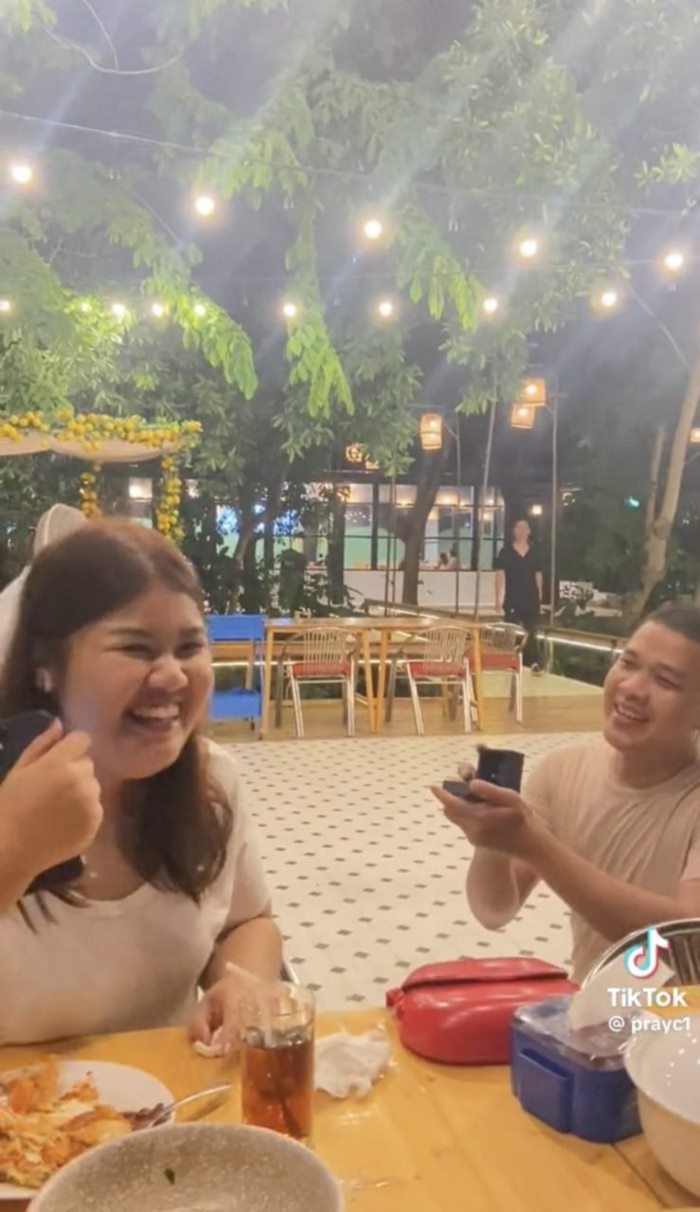 เซอร์ไพรส์ขอแต่งงาน