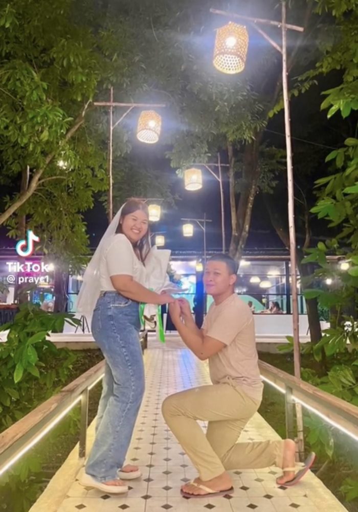 เซอร์ไพรส์ขอแต่งงาน