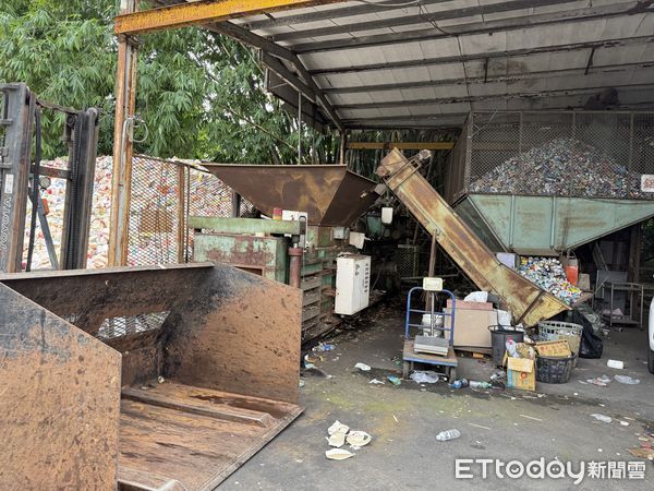 คนตกลงไปในเครื่องจักร 