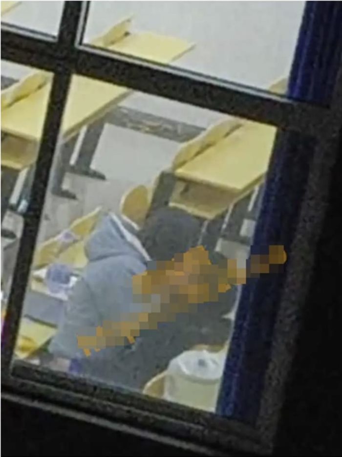 เซ็กส์ในโรงเรียน