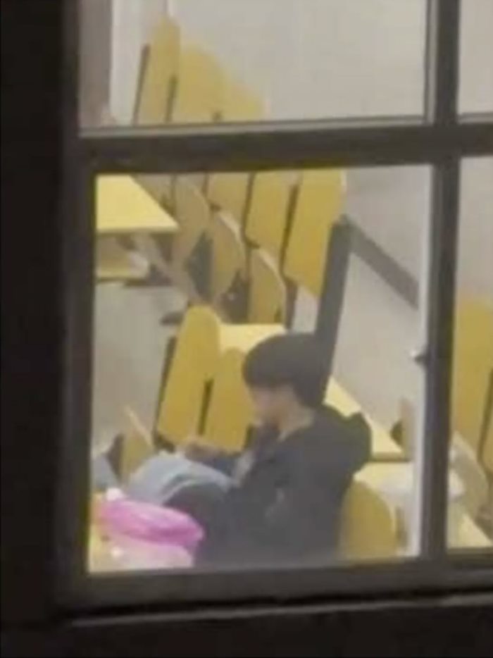 เซ็กส์ในโรงเรียน