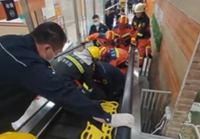  อุบัติเหตุบันไดเลื่อน