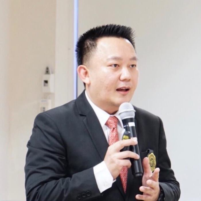 น้ำขวดทิ้งไว้กลางแดด