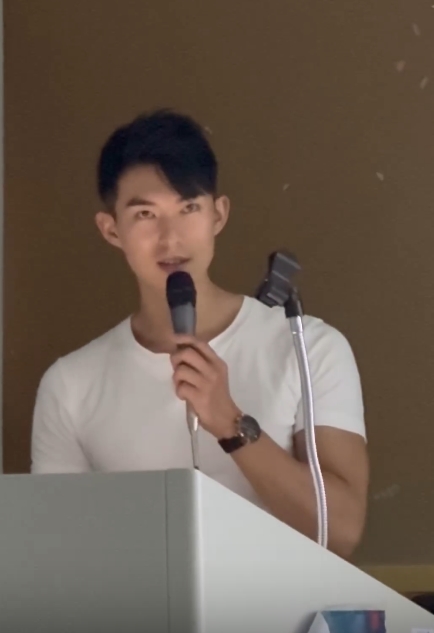 ครูหล่อ