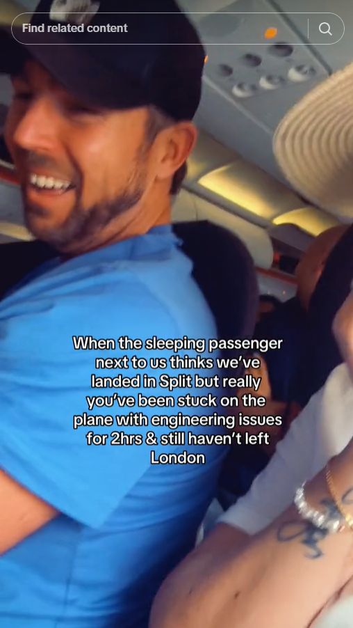 หลับบนเครื่องบิน