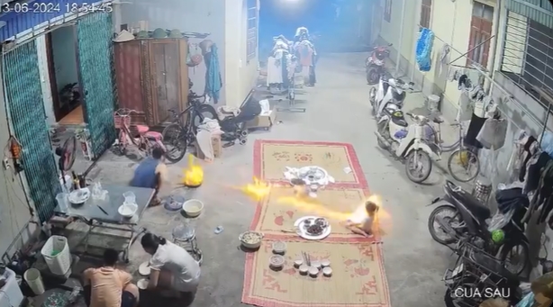  ลูกไฟพุ่งเป็นจรวดใส่ลูก 