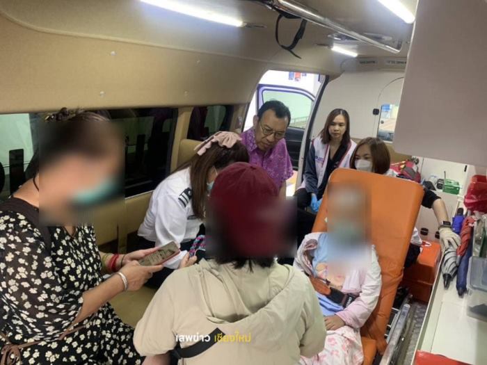 ฝ้าเพดานหล่น