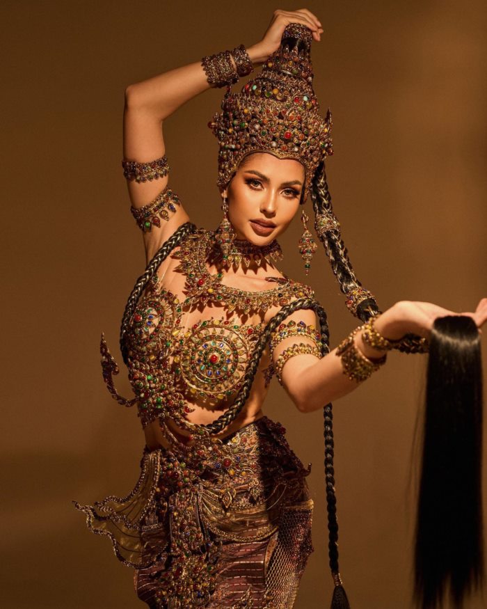 ผลงานน้ำตาลปั้น รูปแอนโทเนีย