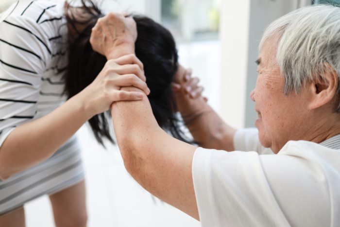 คนไข้ทำร้่ยหมอ