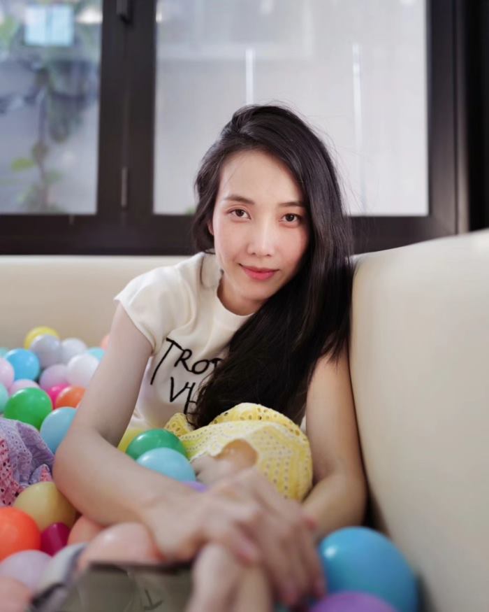 พลอย ภรรยากันต์