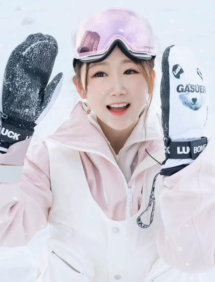 พิธีกรสาวสวยวัย 27 ปี เสียชีวิตกะทันหัน