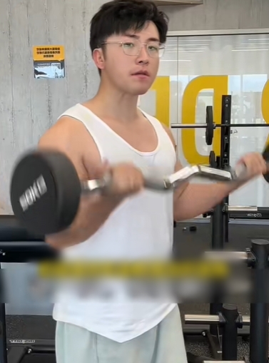 ถูกทิ้งเพราะอ้วน 3 เดือน หล่อจนอึ้ง 