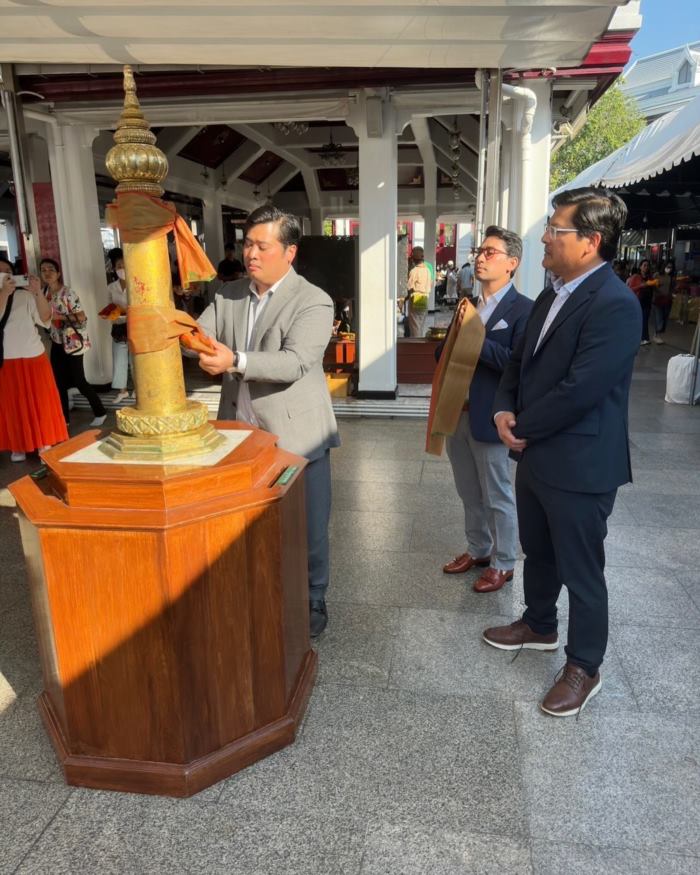 ท่านอ้น ท่านอินทร์ ท่านอ้วน กลับไทย