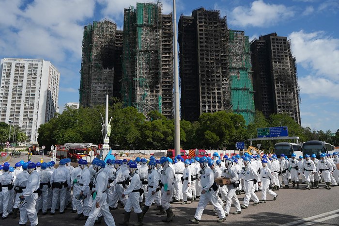  นักดับเพลิงสังเวยไฟไหม้ฮ่องกง 