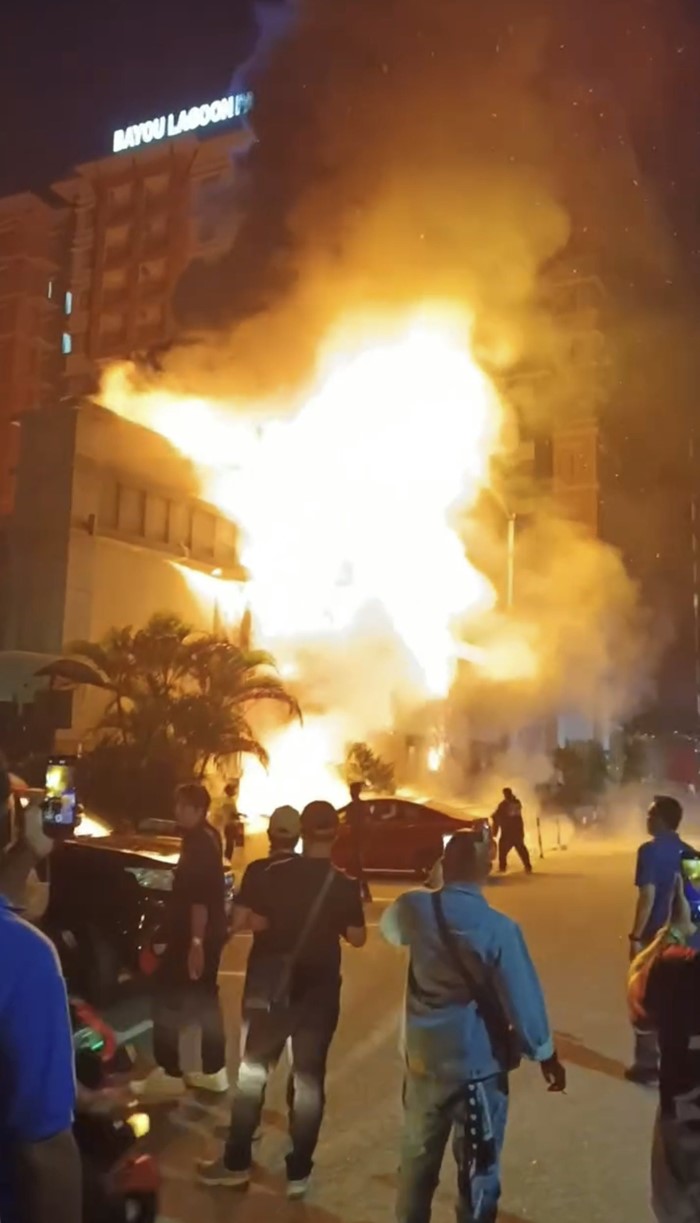  ไฟไหม้งานเลี้ยงคริสต์มาส