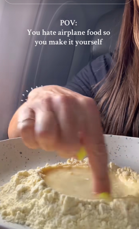 ทำแป้งพาสตาบนเครื่องบิน