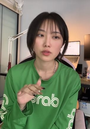 เว็บดีไซเนอร์สาวสวย รับจ๊อบส่งอาหาร