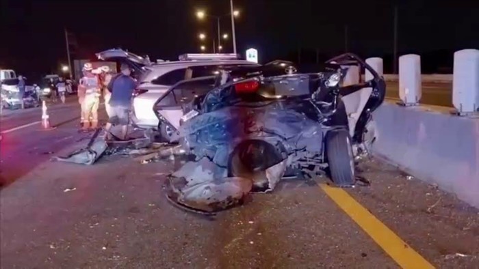 สดุดี  นศ.พยาบาล พลเมืองดีหยุดรถช่วยคนเจ็บ แต่ถูกรถชนเสียชีวิต    