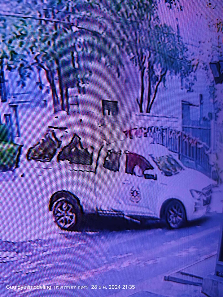 อาสาชุดแดง ตัดหน้าส่งเคสฉุกเฉิน ส่ง รพ.เอกชน