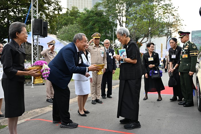 กรมสมเด็จพระเทพฯ ทรงเปิดงานกาชาด ประจำปี 2568 ณ สวนลุมพินี
