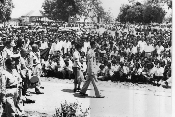พระราชประวัติ สมเด็จพระนางเจ้าสิริกิติ์ พระบรมราชินีนาถ พระบรมราชชนนีพันปีหลวง 