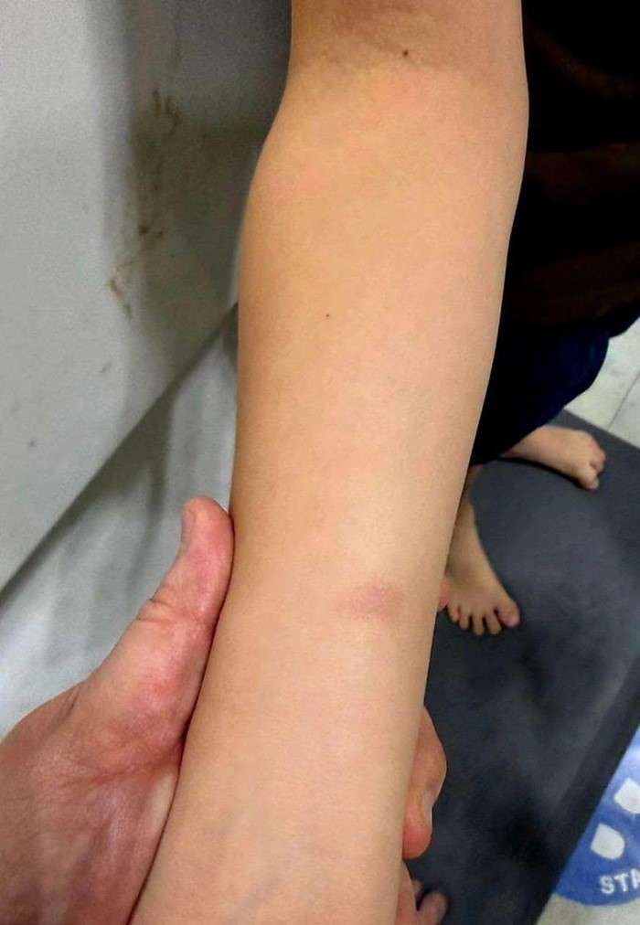 อินฟลูฯ สายกล้าม ร่างยาวดราม่าตบเด็ก ลั่นแค่ตีเบา ๆ ไม่ได้ตบ