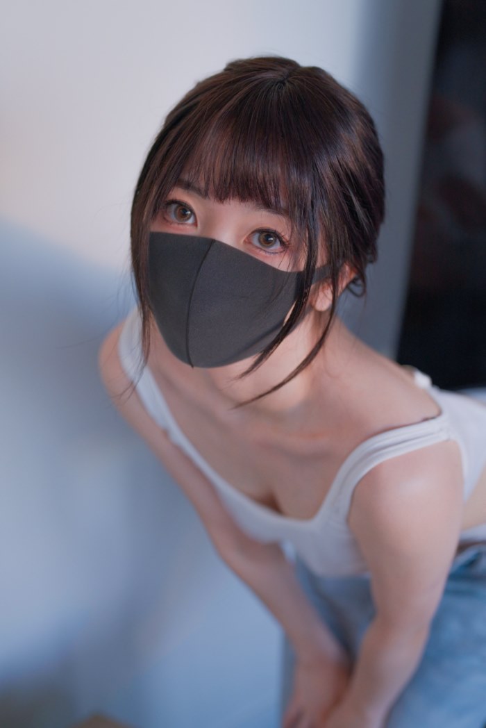 สาวใส่แมสก์เข้าวงการสยิว