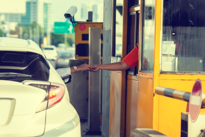 สาวเปิดใบเสร็จทางด่วน ขึ้น-ลงด่านเดียวกัน