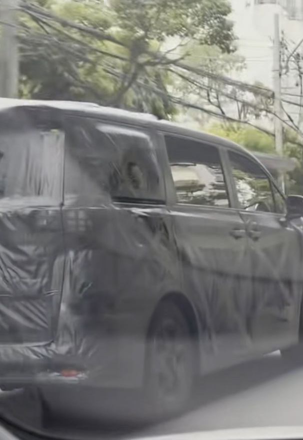 รถป้ายทะเบียนแปลก TC นำหน้า