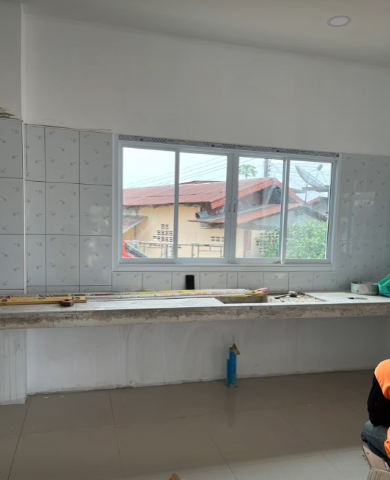 บ้านเจ๊มิ่ง ช่างซ่อมพัดลม