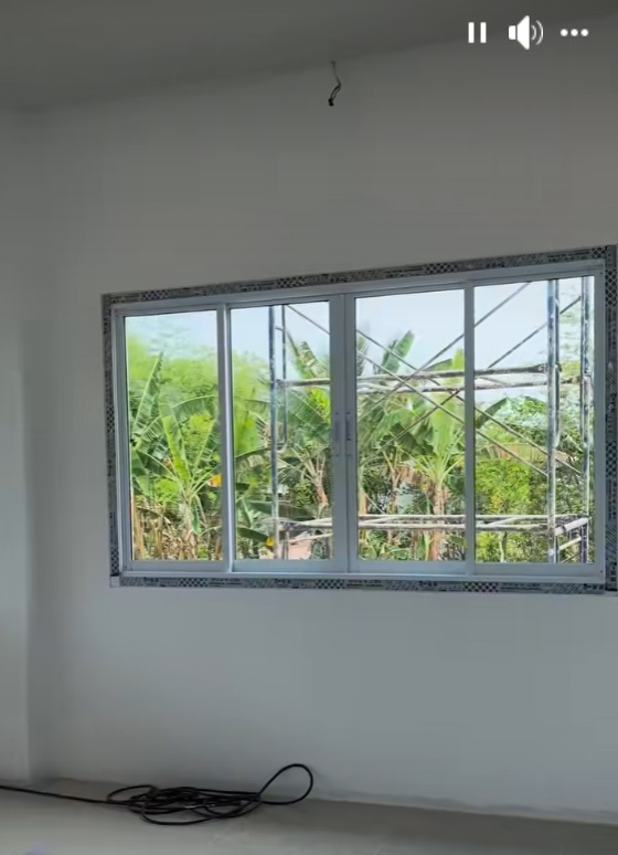 บ้านเจ๊มิ่ง ช่างซ่อมพัดลม