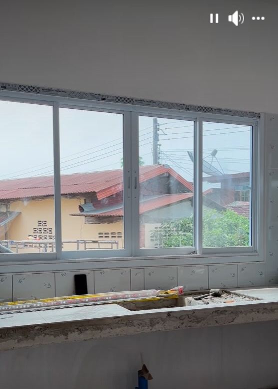 บ้านเจ๊มิ่ง ช่างซ่อมพัดลม