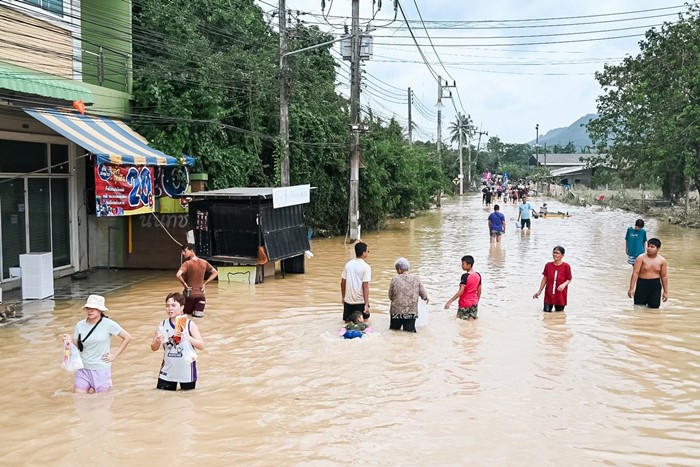 กสทช. ช่วยผู้ประสบภัยน้ำท่วม ให้โทร. ฟรี 100 นาที พร้อมเน็ต 10 GB 
