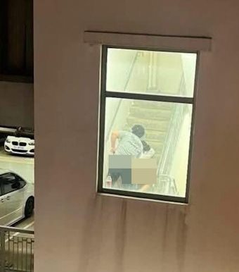  เซ็กส์ในที่สาธารณะ