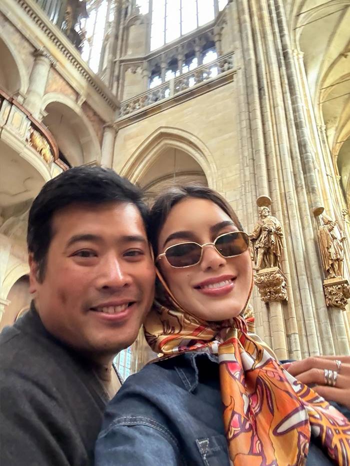 ท่านอ้น วัชเรศร เปิดตัวรูปคู่ พราด้า ธันย์สิตา 