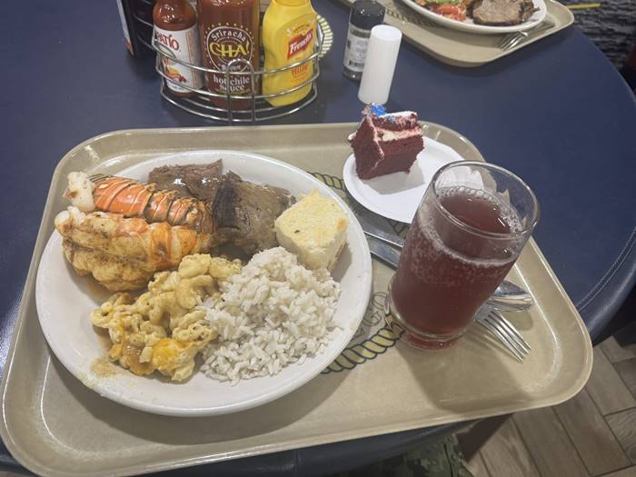 อาหารมื้อเลิศทหารเรือสหรัฐฯ 