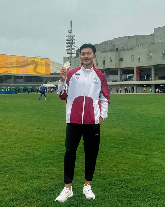 สิบตำรวจตรี ภูริพล  ตำรวจป้ายแดง