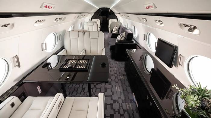 สุริยะ รับซื้อเครื่องบินจาก เบน สมิธ 