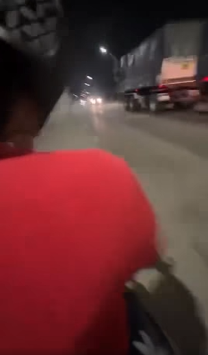 ไรเดอร์พาออกนอกเส้นทาง