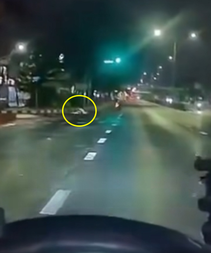 ไรเดอร์พาออกนอกเส้นทาง