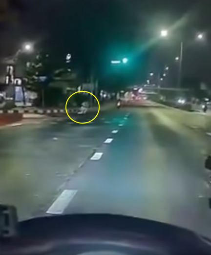 ไรเดอร์พาออกนอกเส้นทาง