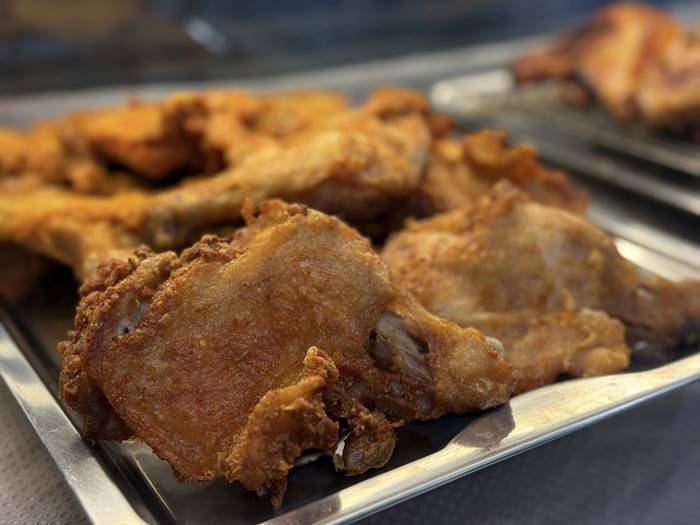 โกเฉ่าข้าวมันไก่ ประกาศปิดร้านชั่วคราว
