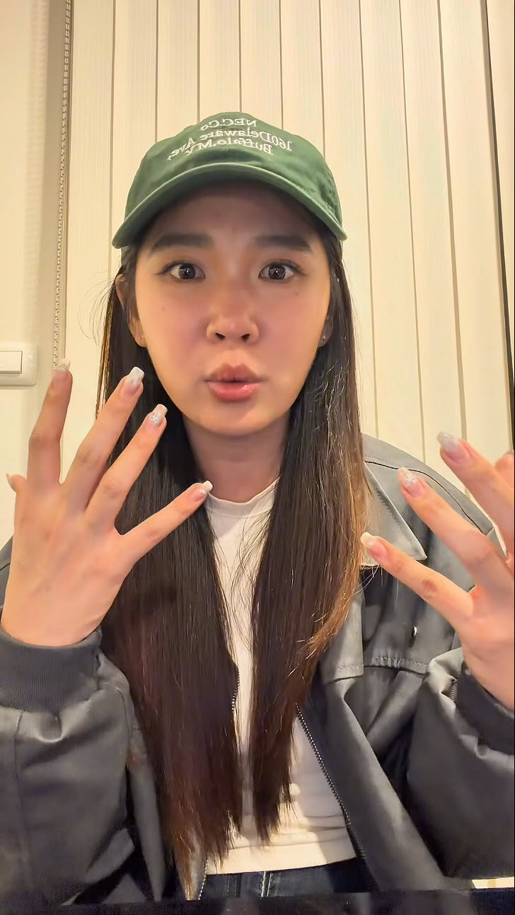 มุก กันและกัน ถูกแอบถ่ายในห้องน้ำ